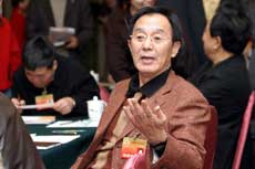 Zhang Xianliang, un renumit scriitor.